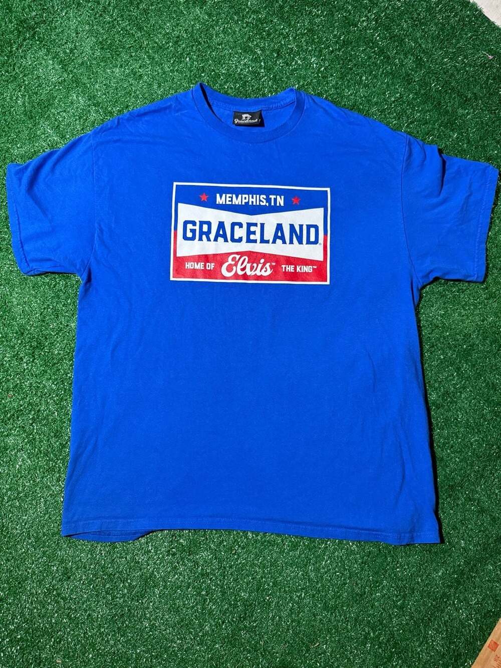 Graceland Elvis Presley 'Home of the King' Graphic Short Sleeve T-Shirt